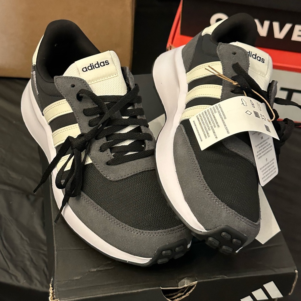 Adidas Run 70s  Women’s  Black and Gray Athletic Shoes New With Box